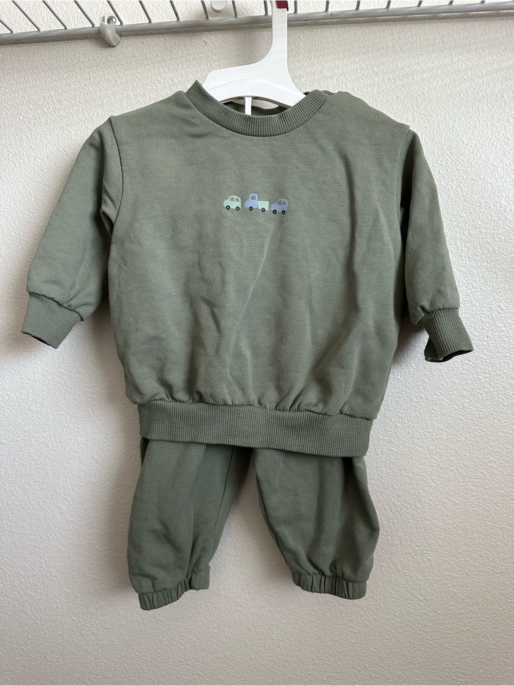 H&M Olive Green Baby Sweatpants & Top Matching Set with Car Motif size 3M
